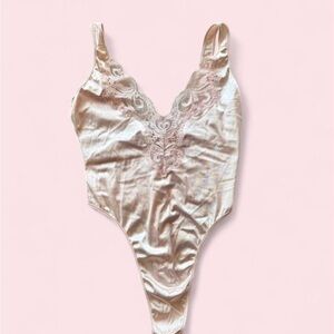 Vintage Blush Satin Lace Bodysuit 🌸 S/M